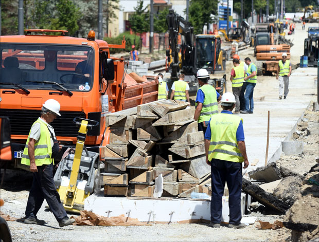Саобраћајни колапс све до зиме
